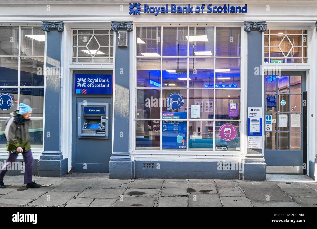 Façade de la banque de la Royal Bank of Scotland, Cambridge, Angleterre, pendant la crise du coronavirus, novembre 2020. Banque D'Images
