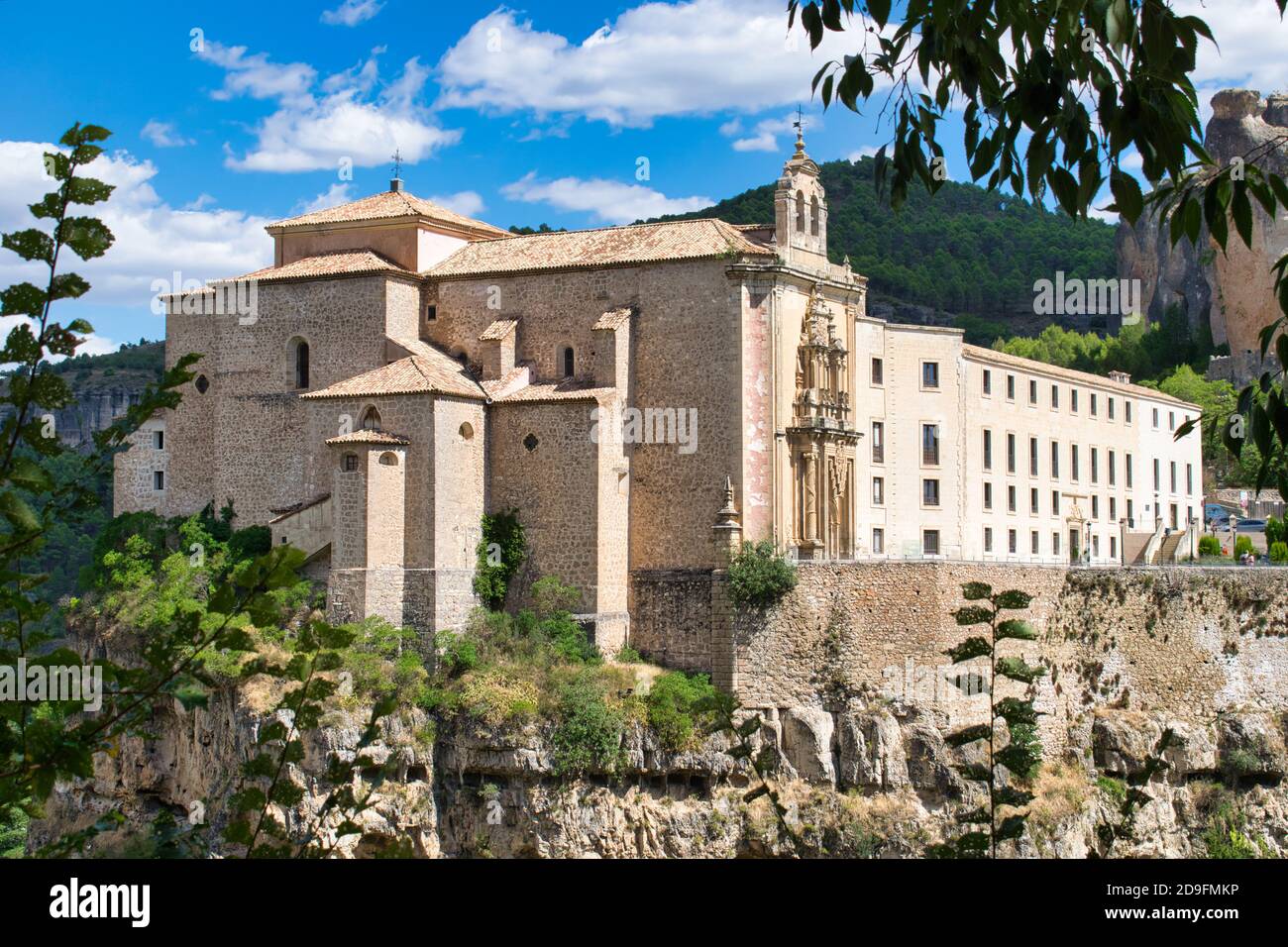 Tourisme National Parador de la ville de Cuenca, Espagne. Ancien monastère de San Pablo Banque D'Images