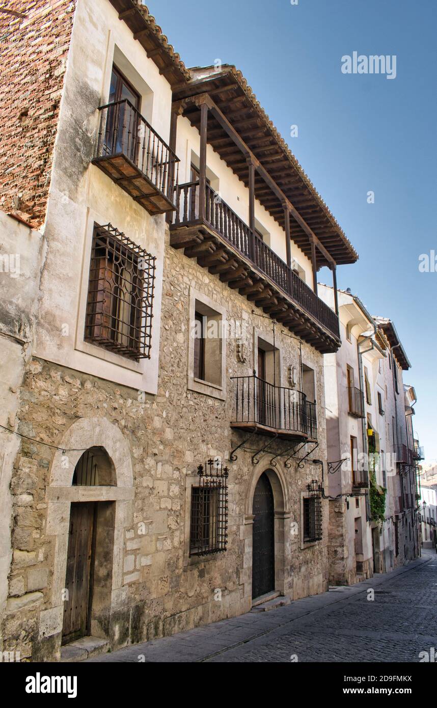 Maisons d'architecture traditionnelle dans la rue San Pedro, Cuenca ville, Espagne Banque D'Images
