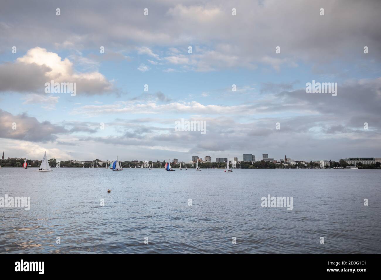 Lac Aussen-Alster à Hambourg, Allemagne Banque D'Images