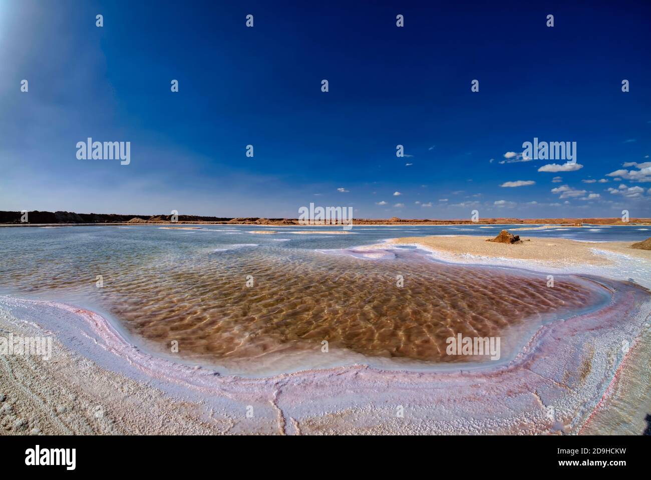 Siwa est l'une des zones les plus éloignées et les plus isolées de la pollution mondiale. Le sel extrait de Siwa est principalement connu et reconnu pour son l Banque D'Images