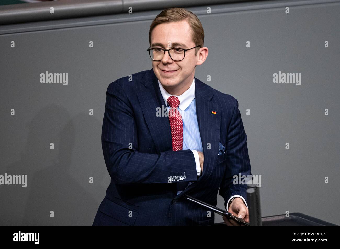 Berlin, Allemagne. 05ème novembre 2020. Philipp Amthor (CDU), membre du Bundestag allemand, prend la parole au cours de la session du Bundestag. Le sujet est "Loi fondamentale sur le remplacement des prestations d'État". Credit: Fabian Sommer/dpa/Alay Live News Banque D'Images