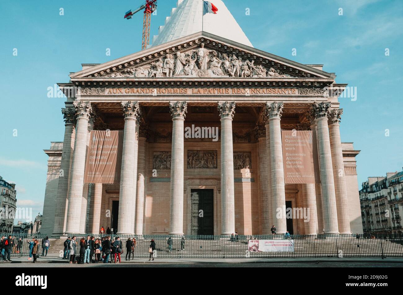 PARIS, FRANCE - 02 novembre 2020 : magnifique paysage des sites architecturaux de Paris pendant la journée. Banque D'Images