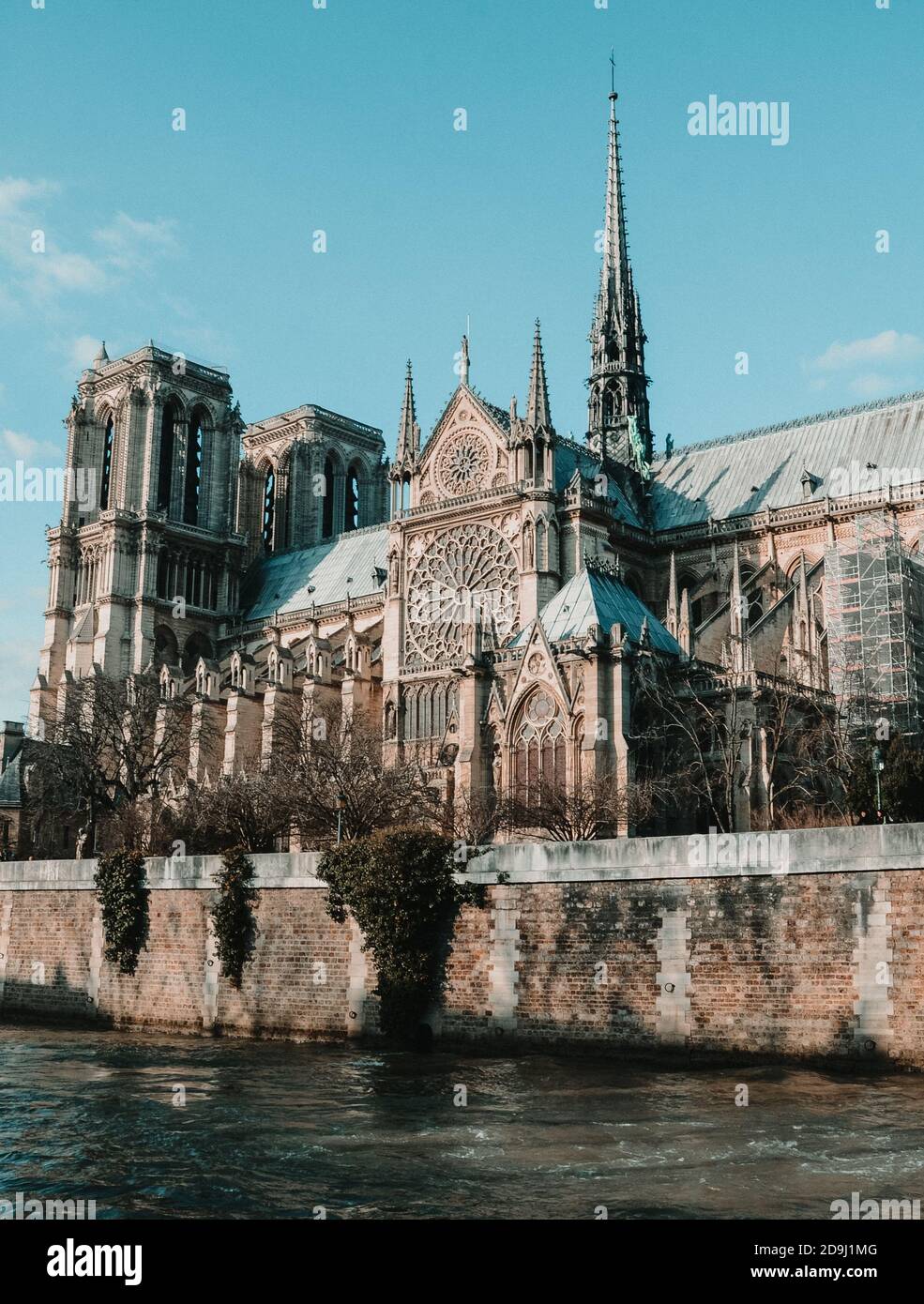 PARIS, FRANCE - 02 novembre 2020 : magnifique paysage des sites architecturaux de Paris pendant la journée. Banque D'Images