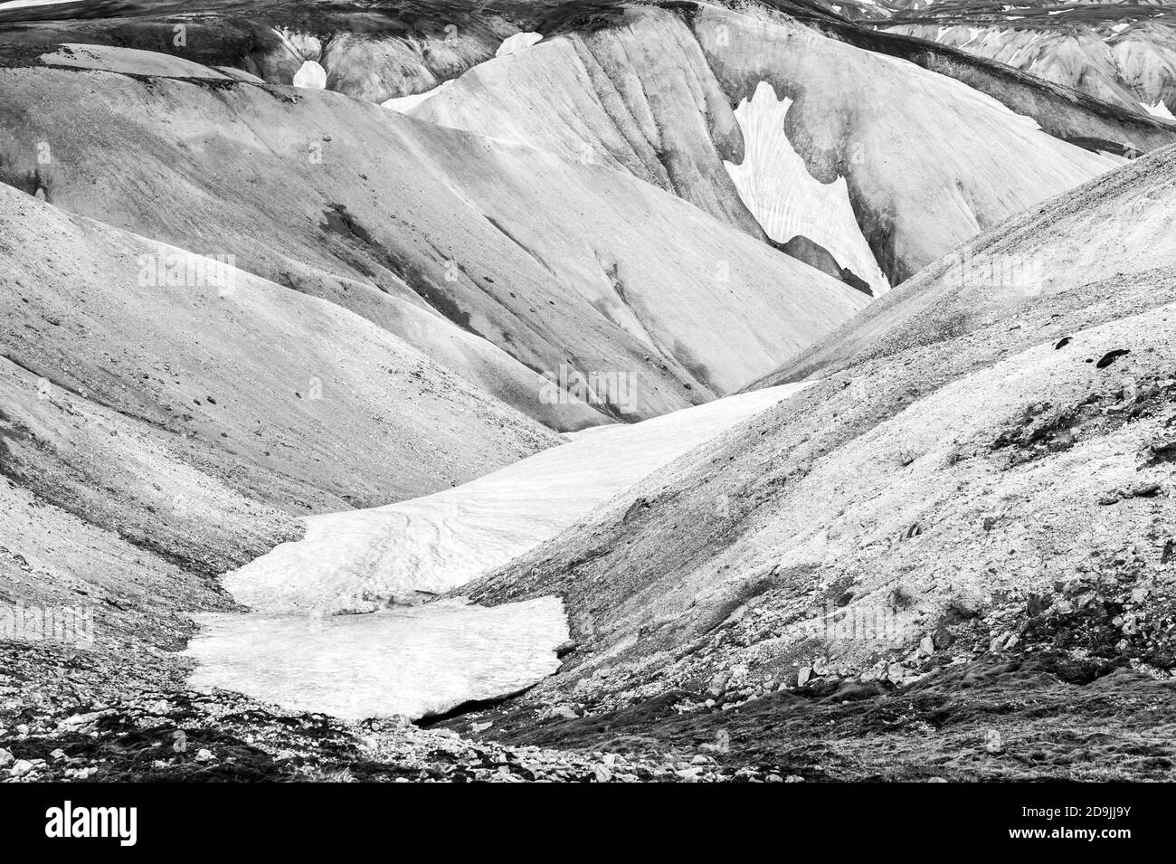 Belles montagnes à Landmannalaugar, Islande. Monochrome Banque D'Images