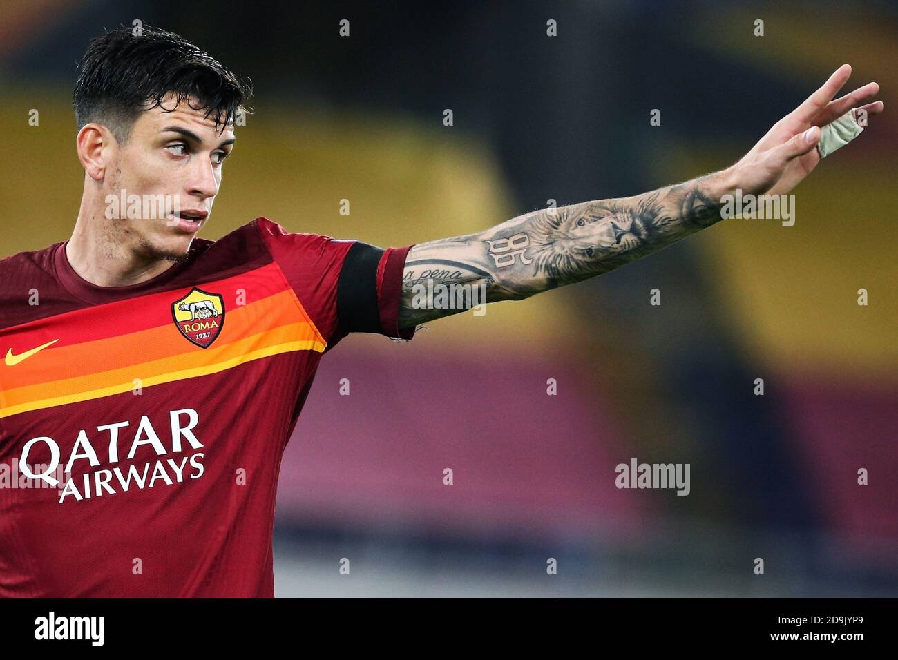 Rome, Italie. 05ème novembre 2020. Roger Ibanez de Roma réagit lors de l'UEFA Europa League, Group Stage, Group A match de football entre AS Roma et CFR Cluj le 5 novembre 2020 au Stadio Olimpico à Rome, Italie - photo Federico Proietti/DPPI/LM crédit: Paola Benini/Alamy Live News Banque D'Images