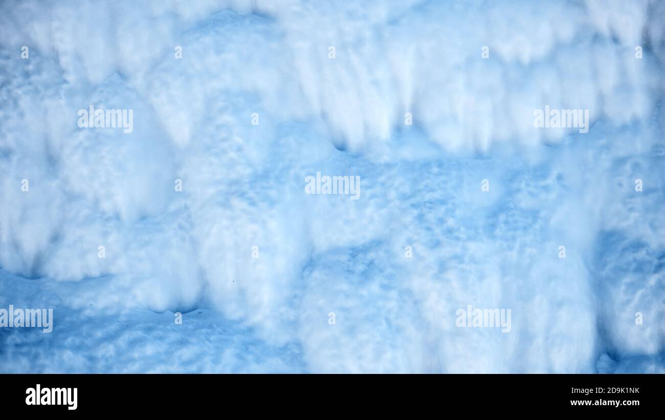 Formations de glace. Formes d'eau gelée. Banque D'Images