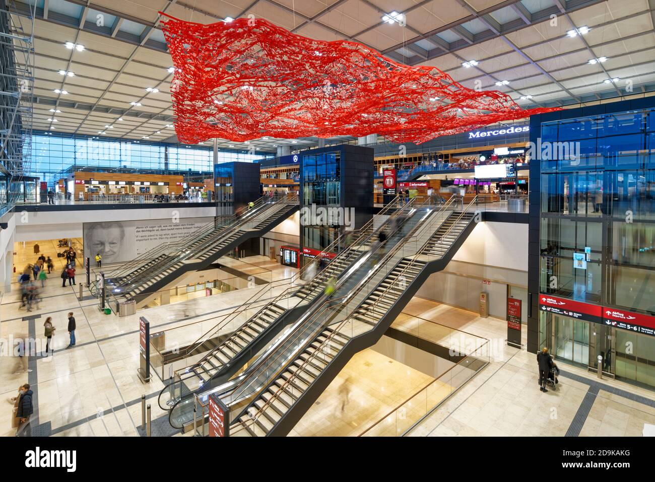 Flughafen Berlin Brandenburg BER. Inbetriebnahme des BER, terminal 1, AM 31. Oktober 2020 wurde das neue terminal 1 des Flughafens Berlin Brandenburg Banque D'Images