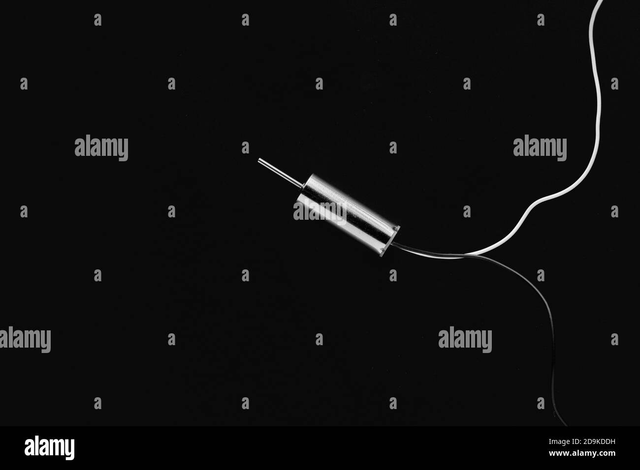 Moteur électrique miniature. Entraînement de jouets, modélisation d'aéronefs. Banque D'Images