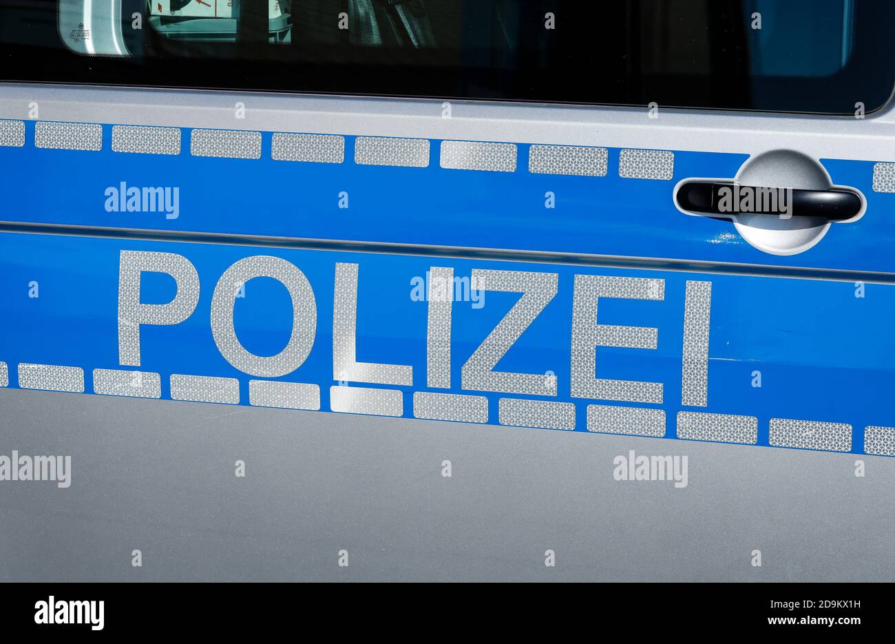 Muenster, Rhénanie-du-Nord-Westphalie, Allemagne, police, lettrage sur un véhicule d'urgence. Banque D'Images