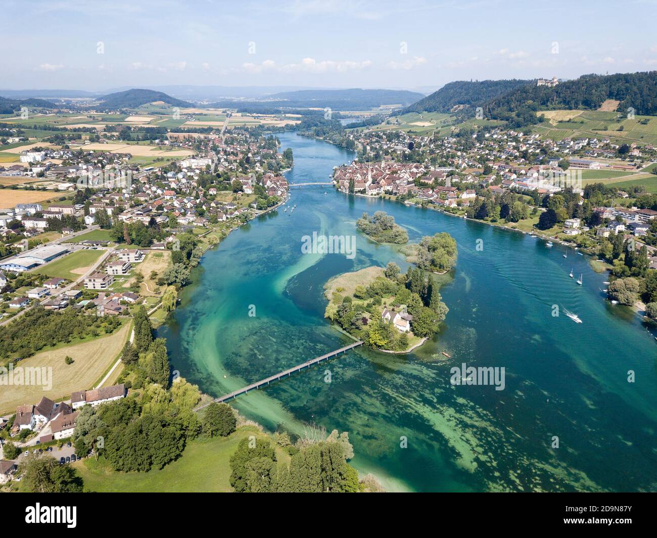 Photographie aérienne de la partie initiale du Rhin au lac de Constance : islet werd, Stein am Rhein, Suisse Banque D'Images