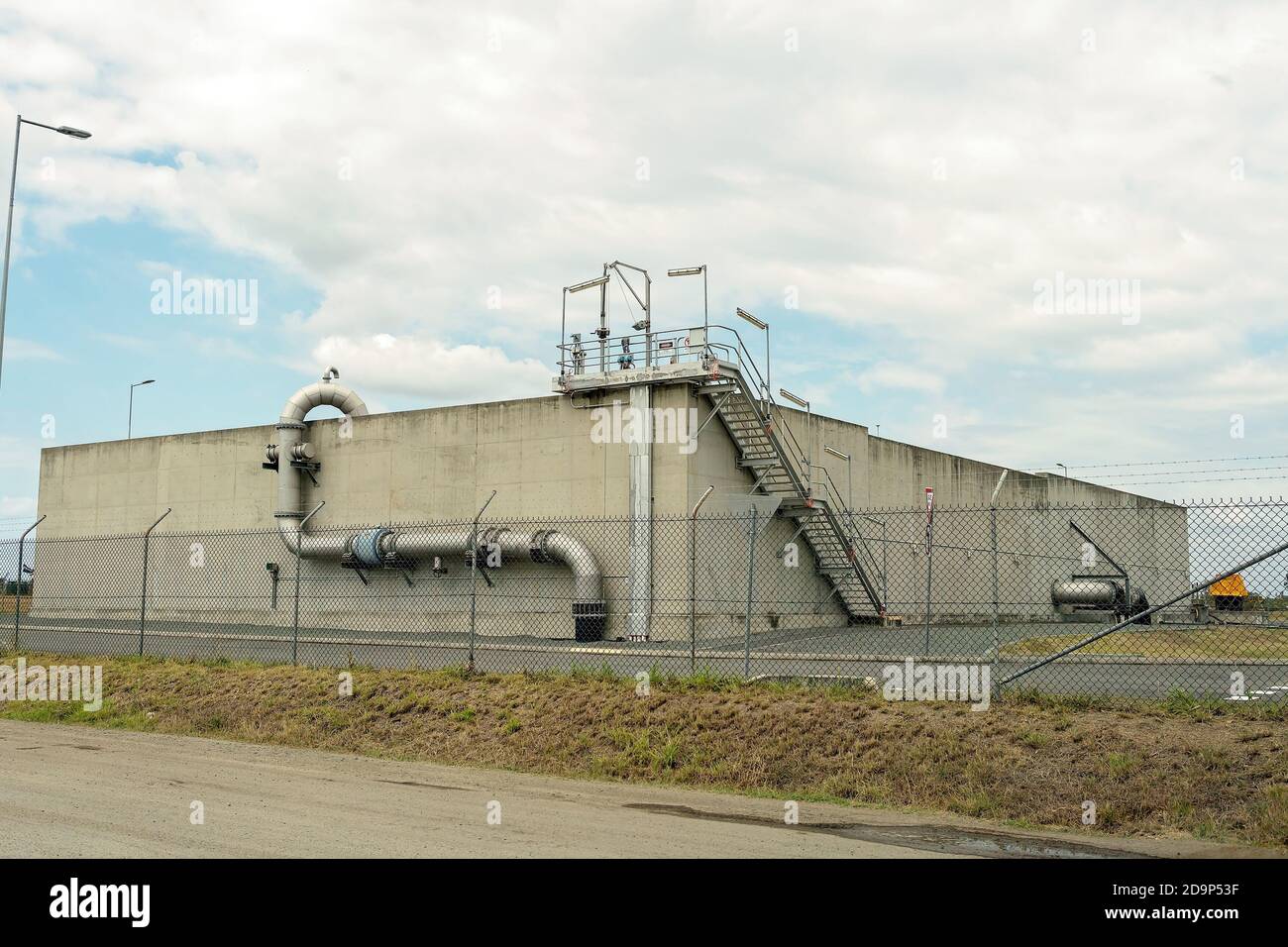 Brisbane, Queensland, Australie - 26 septembre 2019 : usine de traitement des eaux usées dans la zone industrielle Banque D'Images