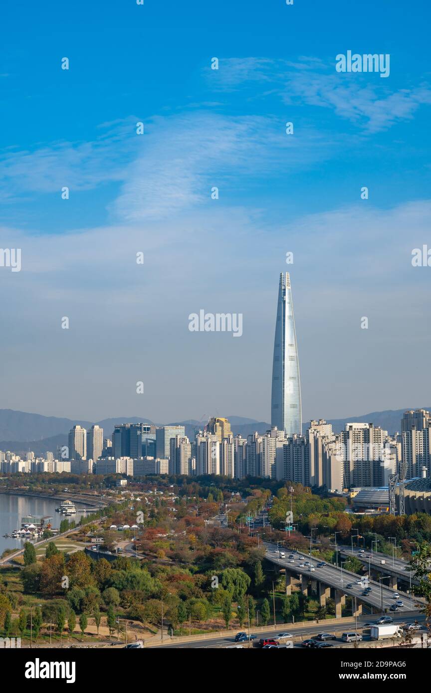 Paysage d'automne de la rivière Han à Séoul, Corée du Sud en 2020. Banque D'Images