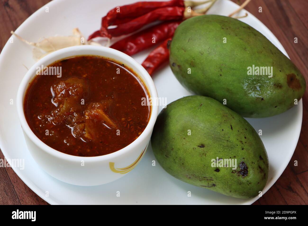 Chutney de mangue cru, sucré et aigre, nourriture indienne Banque D'Images