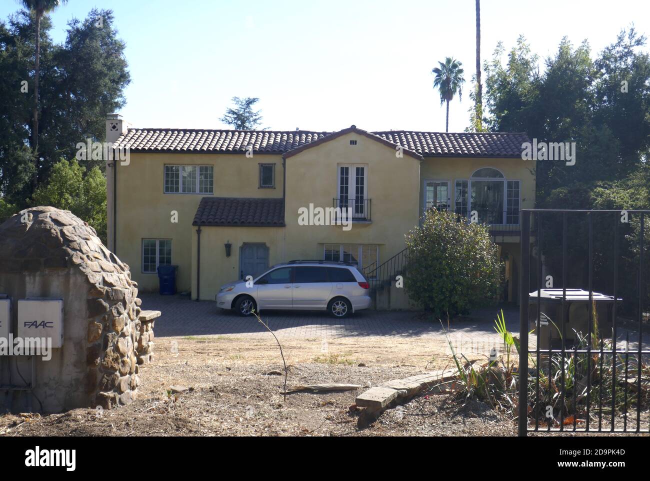 Altadena, Californie, États-Unis 4 novembre 2020 UNE vue générale de l'atmosphère de Beverly Hills 90210 Walsh House lieu de tournage au 1676 E. Altadena Drive le 4 novembre 2020 à Altadena, Californie, États-Unis. Photo par Barry King/Alay stock photo Banque D'Images