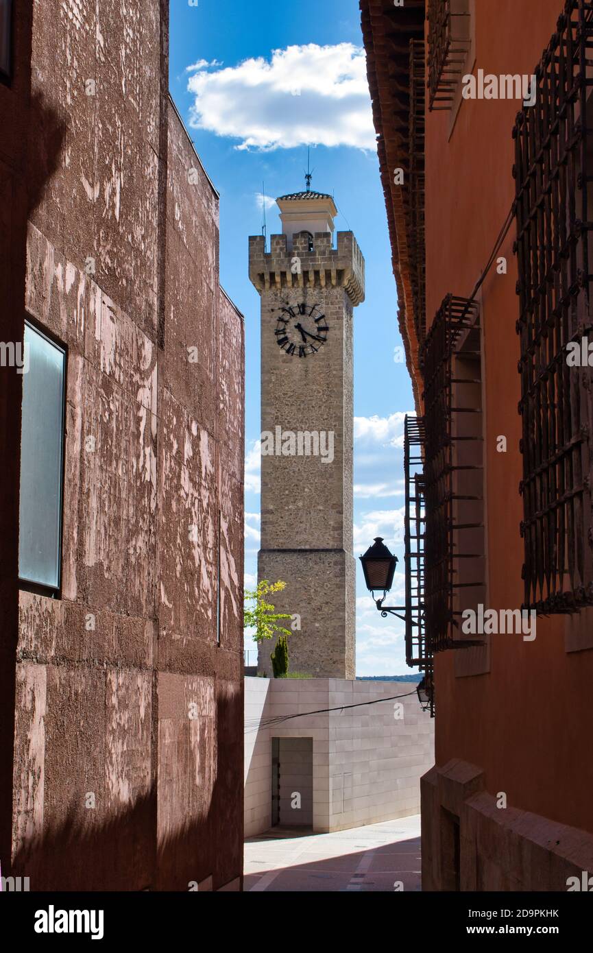 Horloge Mangana et tour du XVIe siècle dans le Partie supérieure de la ville de Cuenca Banque D'Images