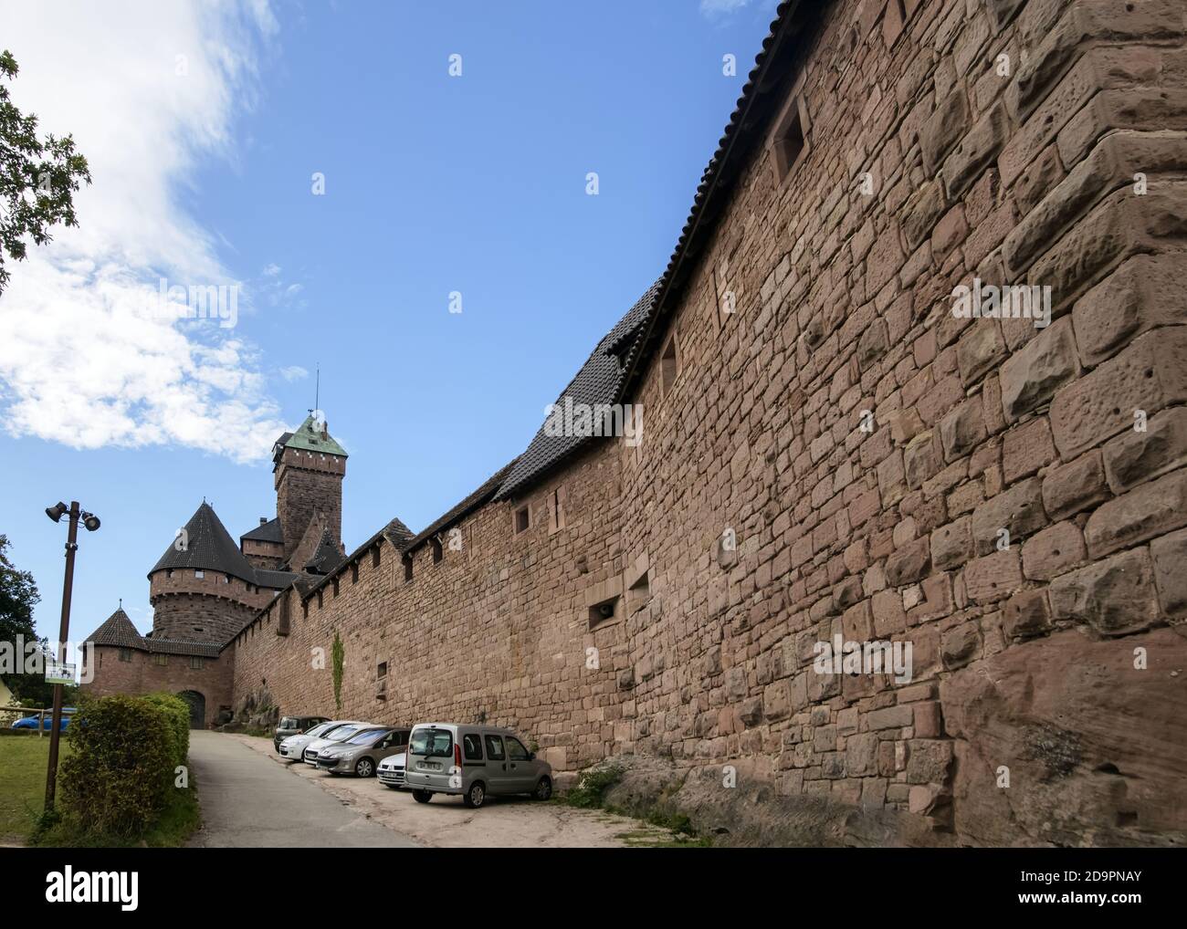 Entrée au château du Haut-Koenigsbourg Banque D'Images