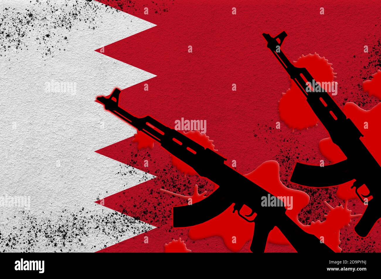 Drapeau de Bahreïn et deux fusils noirs AK-47 de sang rouge. Concept d'attaque terroriste ou d'opérations militaires avec un résultat mortel. Utilisation d'armes dangereuses Banque D'Images