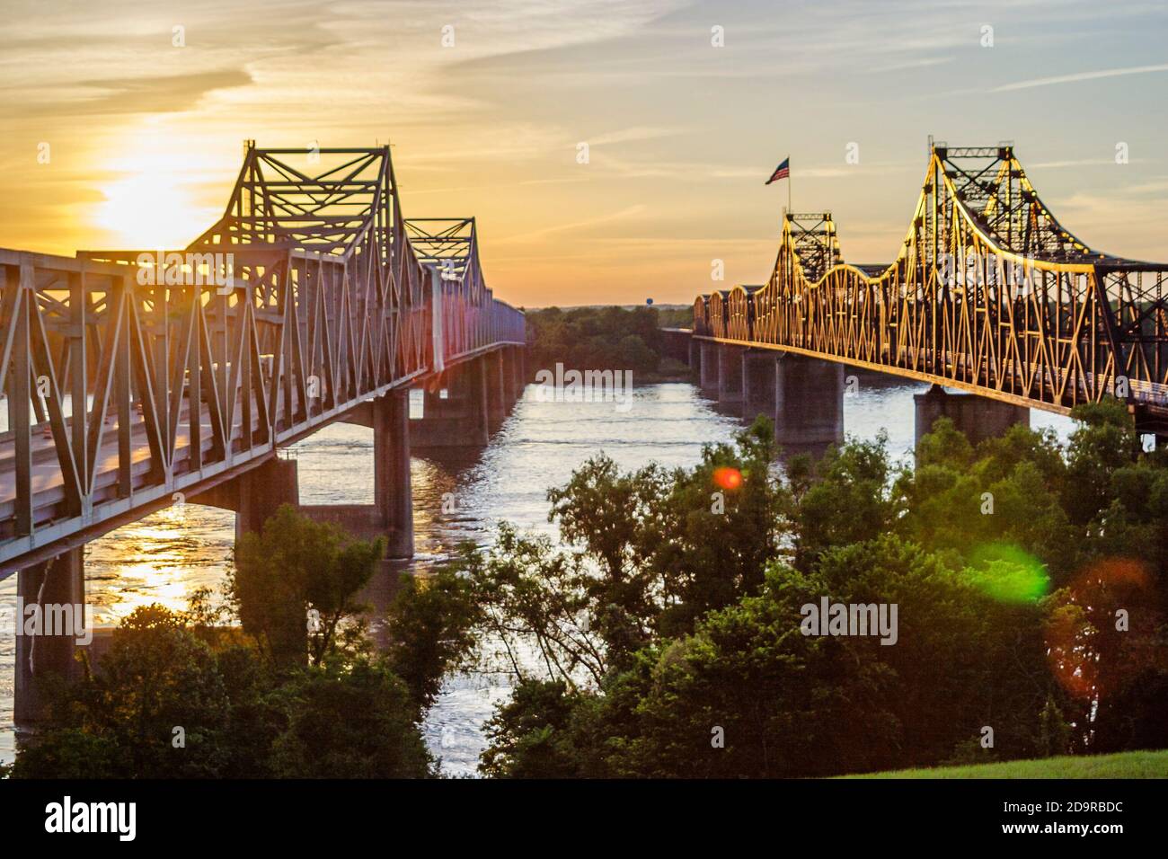Mississippi Vicksburg Mississippi River Bridges, coucher de soleil, Banque D'Images