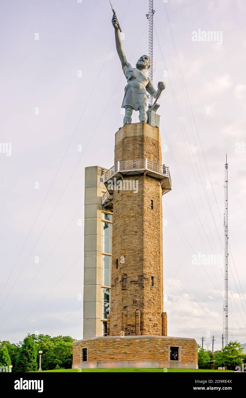 La statue de Vulcan est photographiée dans le parc Vulcan, le 19 juillet 2015, à Birmingham, Alabama. La statue de fer dépeint le Dieu romain du feu et de la forge, Vulcan. Banque D'Images