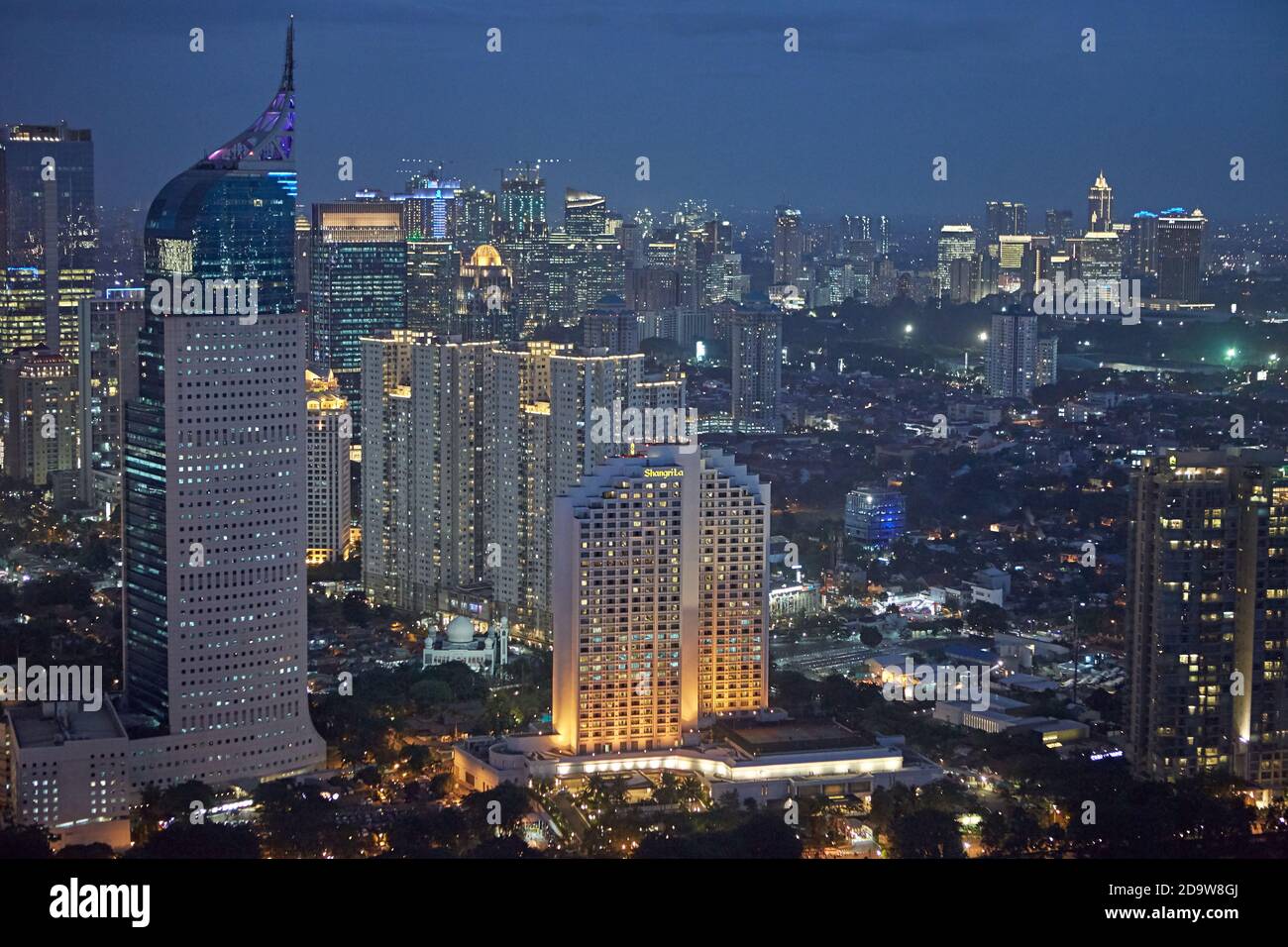 Jakarta, Indonésie, mars 2016. Vue sur la ville la nuit. Banque D'Images