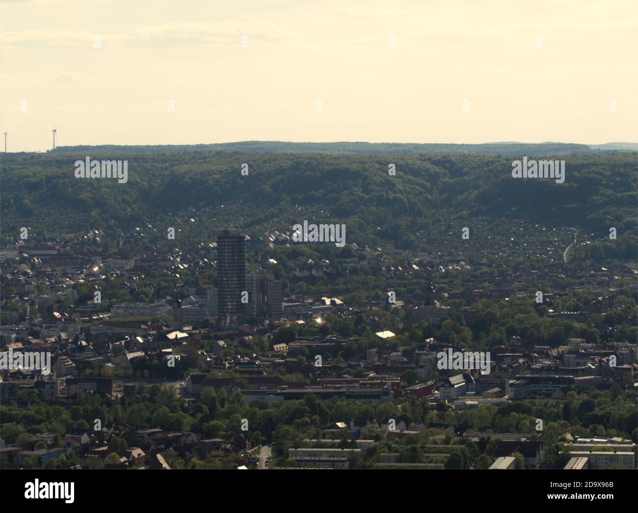 Vue sur jena après une randonnée jusqu'à Jenzig en été Banque D'Images