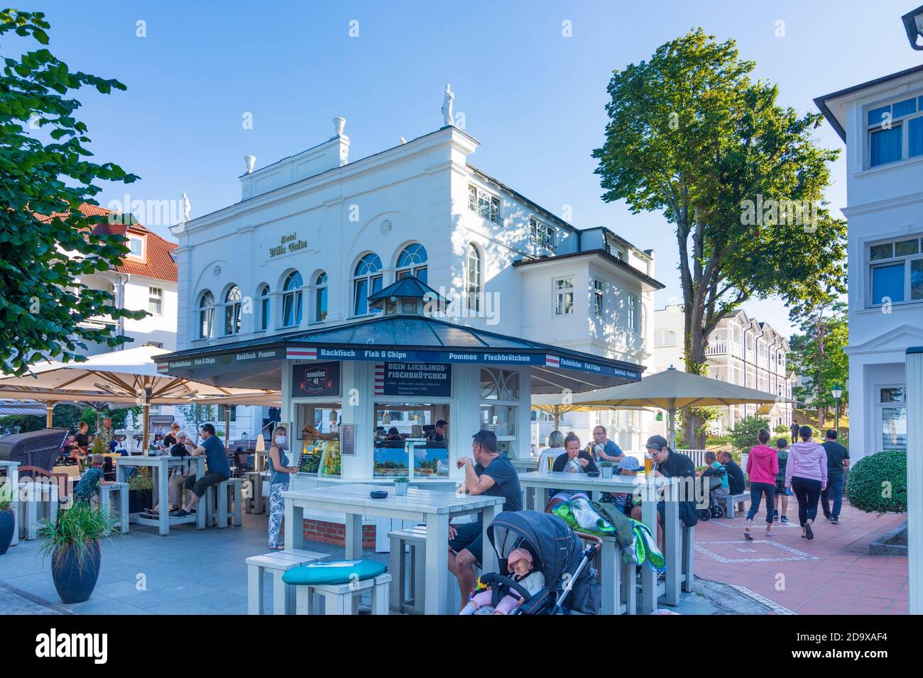 Binz: Architecture typique de la station balnéaire à la promenade de la plage, hôtel Villa Salve, Ostsee (mer Baltique), île de Rügen, Mecklembourg-Poméranie-Occidentale, Allemagne Banque D'Images