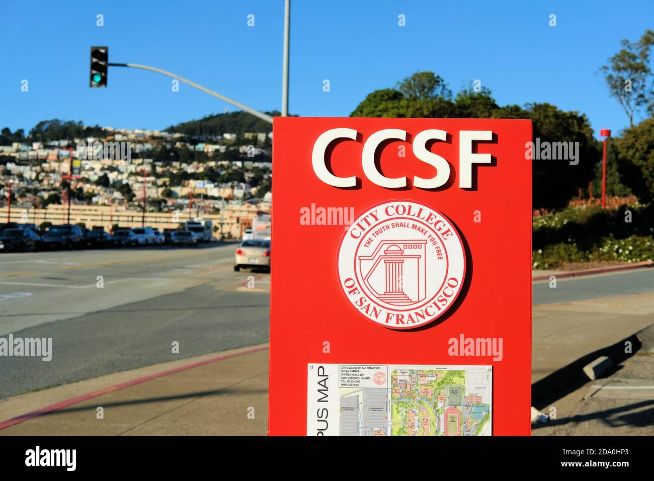Signez au City College de San Francisco en Californie avec le logo de l'école; CCSF. Banque D'Images