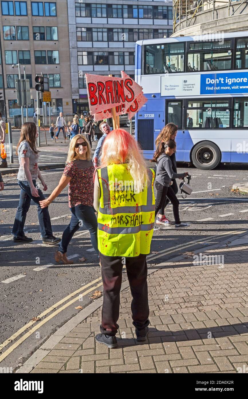 Un marshall sur la promenade annuelle de Bristol Zombie sur 31 Octobre 2015 Banque D'Images