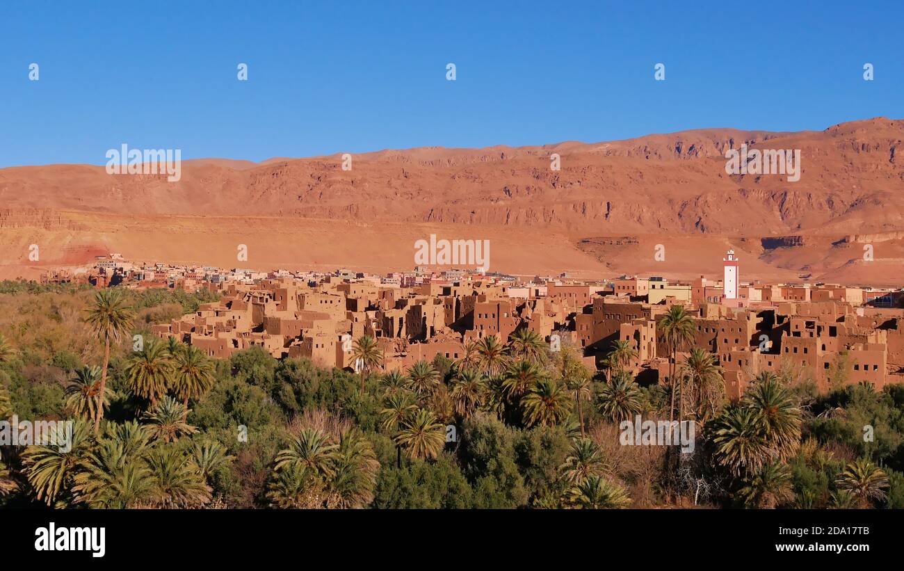 Oasis fluviale au maroc Banque de photographies et d’images à haute