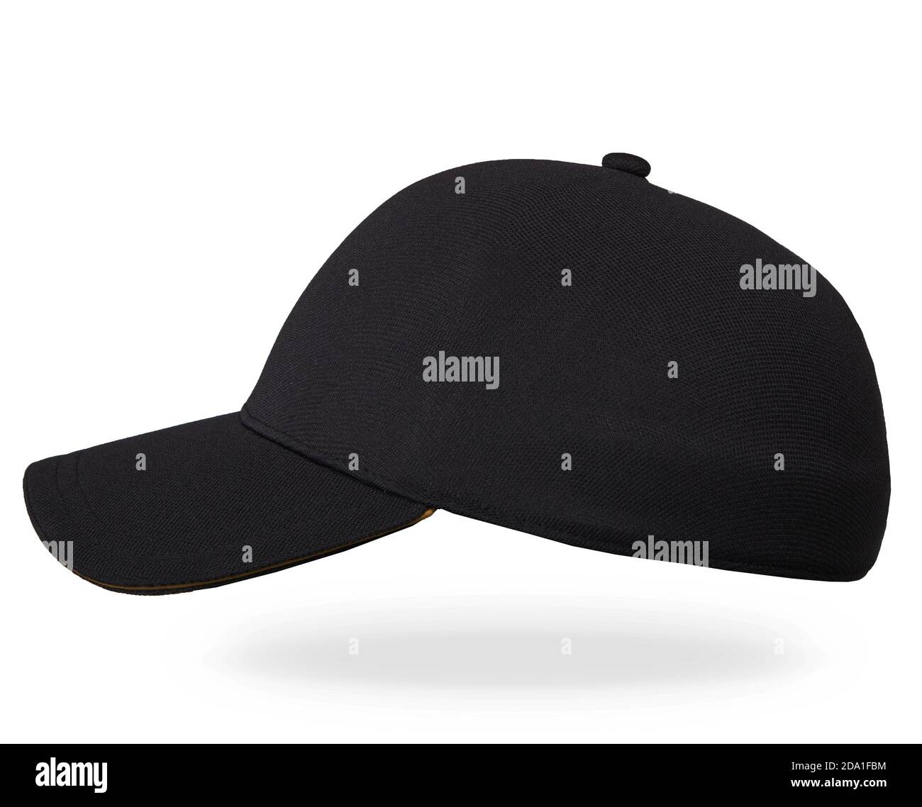 Ensemble de maquettes noir et blanc pour casquette de baseball, profil, vue latérale. Casquette de baseball noire isolée sur fond blanc avec passe-cheveux. Banque D'Images