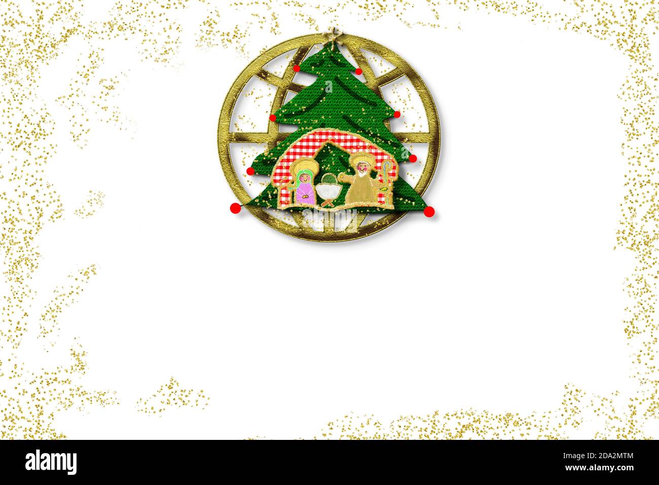 Carte de vœux Nativité de Noël. Artisanat pour enfants, style artisanal, jolie scène de la Nativité, sapin et planète mondiale, boutures de tissus et or Banque D'Images