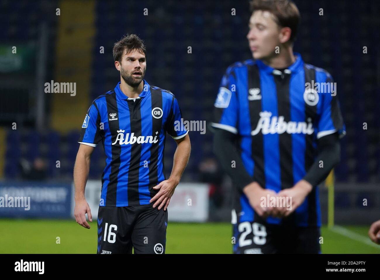 Brondby, Danemark. 08 novembre 2020. Jorgen Skjelvik (16) d'Odense Boldklub vu pendant le match 3F Superliga entre Broendby IF et Odense Boldklub au stade Brondby. (Crédit photo: Gonzales photo - Kent Rasmussen). Banque D'Images