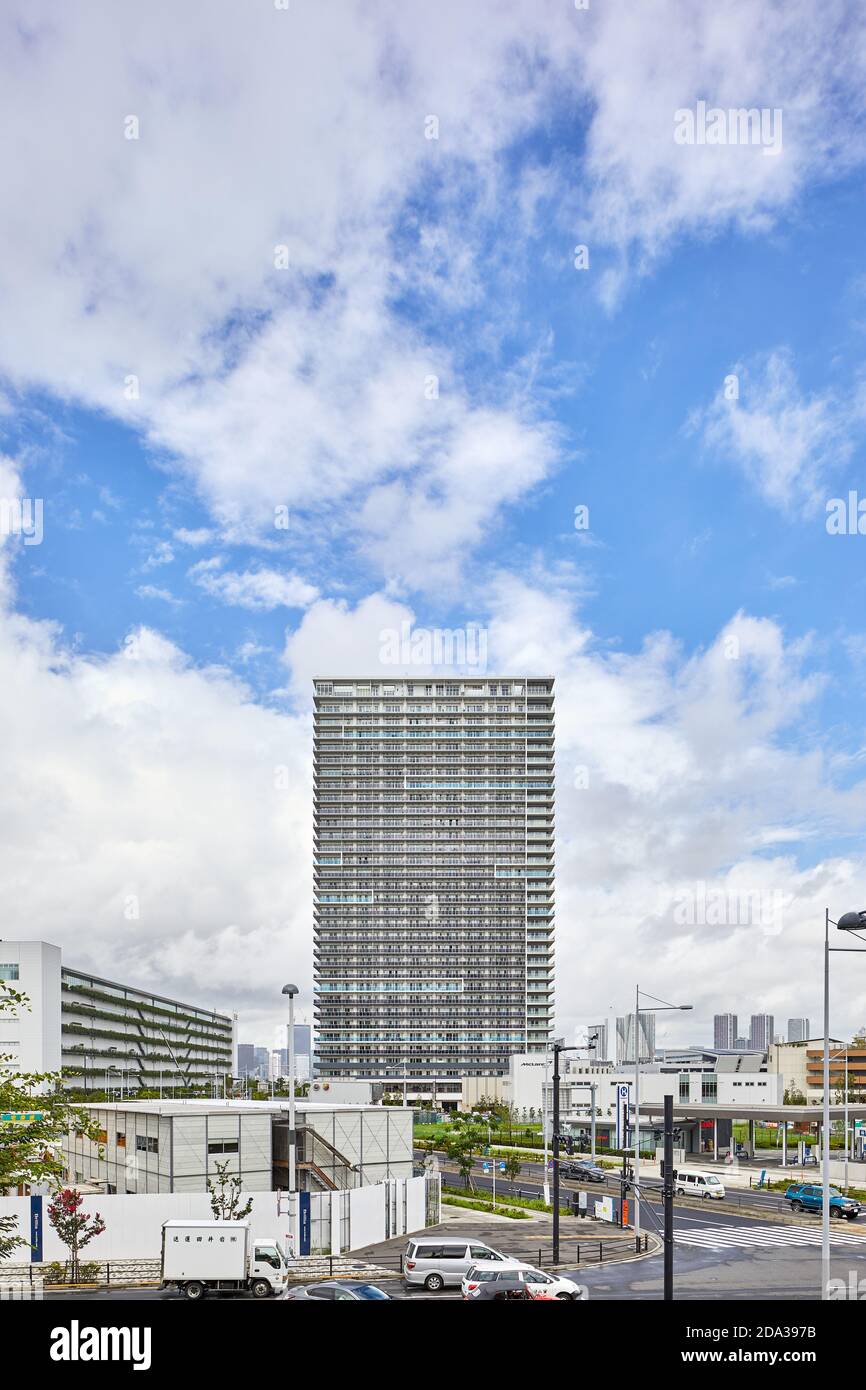 Brillia Ariake City Tower, construite par Sumitomo Mitsui Construction Co. (2015); Ariake, Tokyo, Japon Banque D'Images