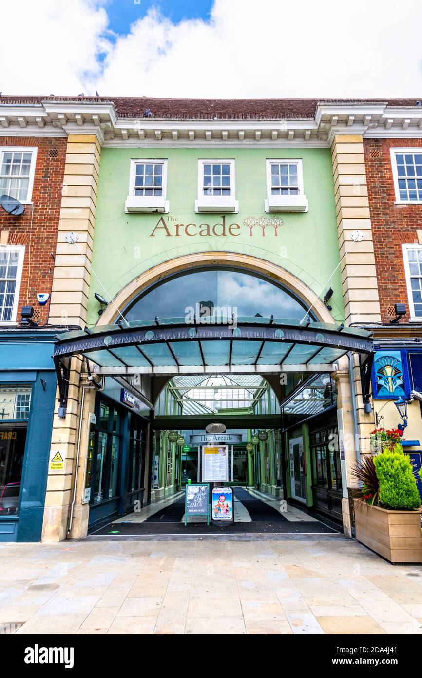 Extérieur de l'arcade à Letchworth Garden City, Hertfordshire, Royaume-Uni Banque D'Images