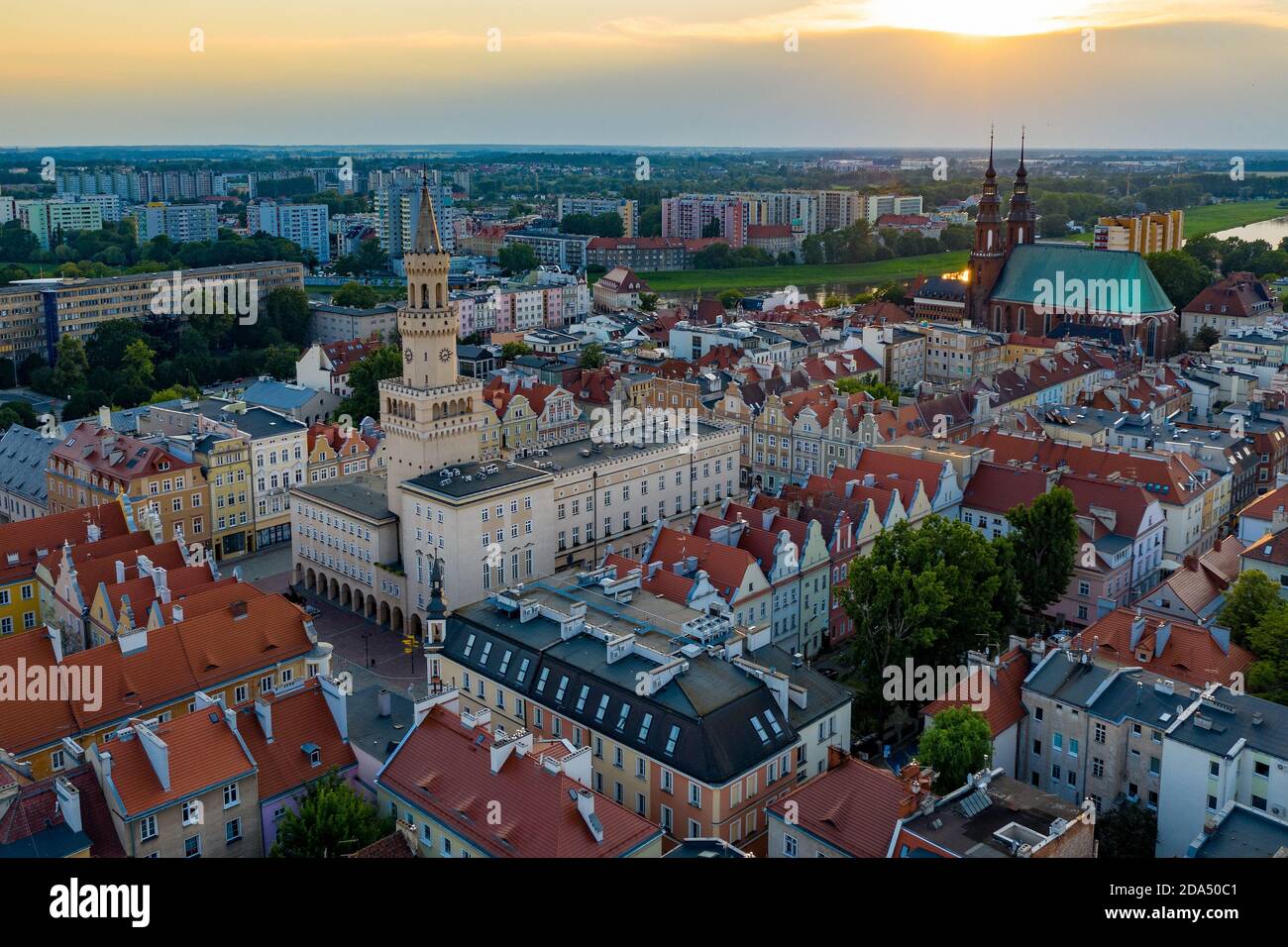 Vue aérienne sur drone à l'hôtel de ville d'Opole Banque D'Images