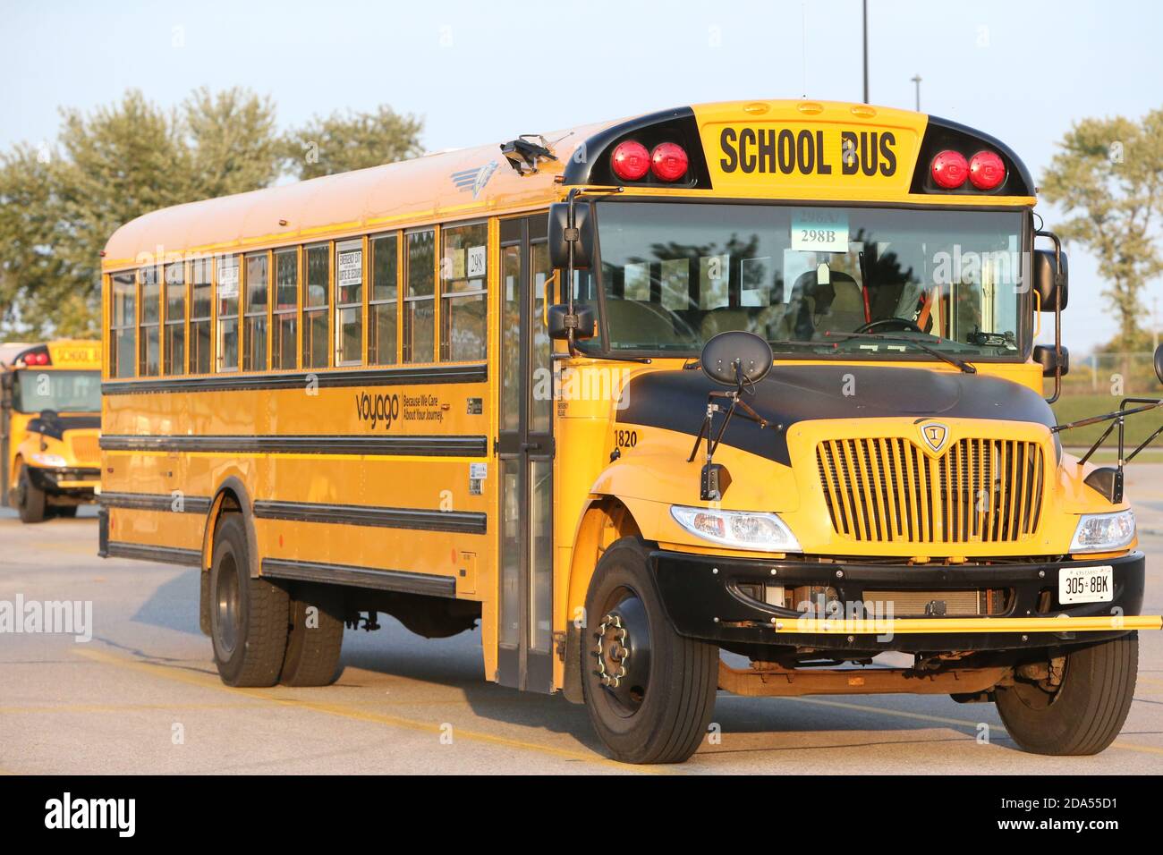 Autobus Scolaire De Transport Voyageur Dans Un Stationnement Signe London Ontario Canada Luke Durda Alamy Photo Stock Alamy