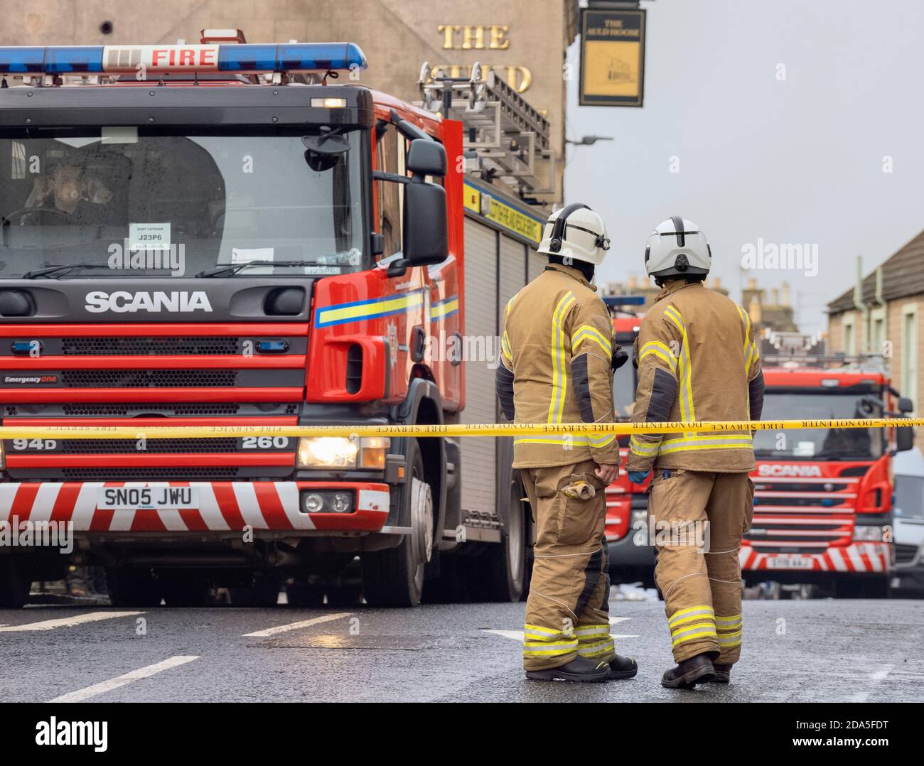 Les pompiers écossais du Service d'incendie et de sauvetage s'attaquent à un incendie à North Berwick, East Lothian, Écosse, Royaume-Uni. Banque D'Images
