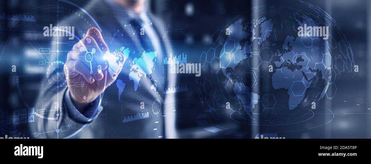 Hologramme futuriste Earth globe et panneaux d'interface HUD Tableau de bord de commande. Tableau de bord Business Intelligence. Banque D'Images