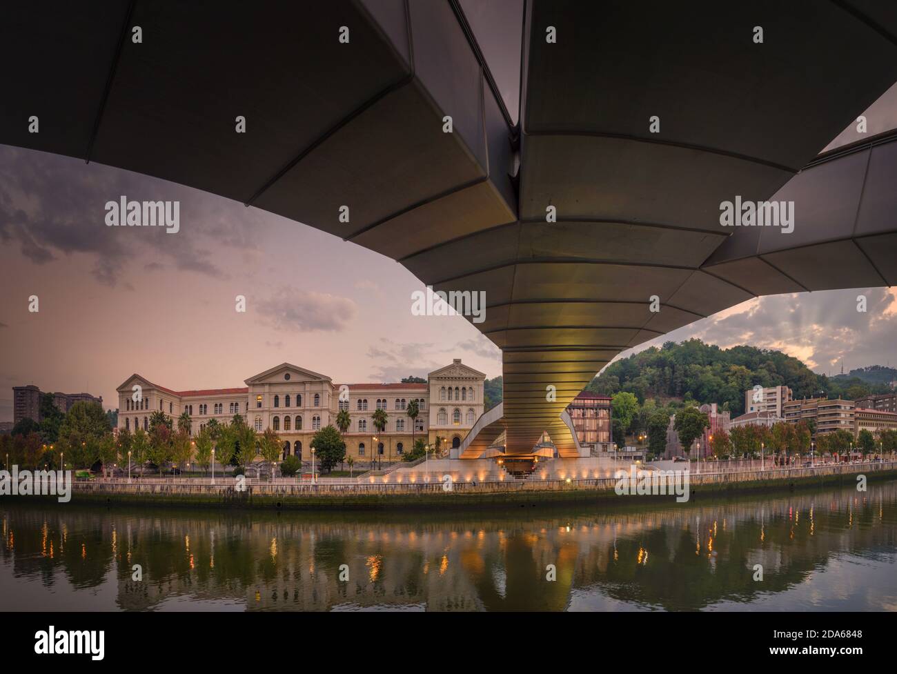 Pont Pedro Arrupe, Bilbao, Vizcaya, pays Basken, Espagne Banque D'Images