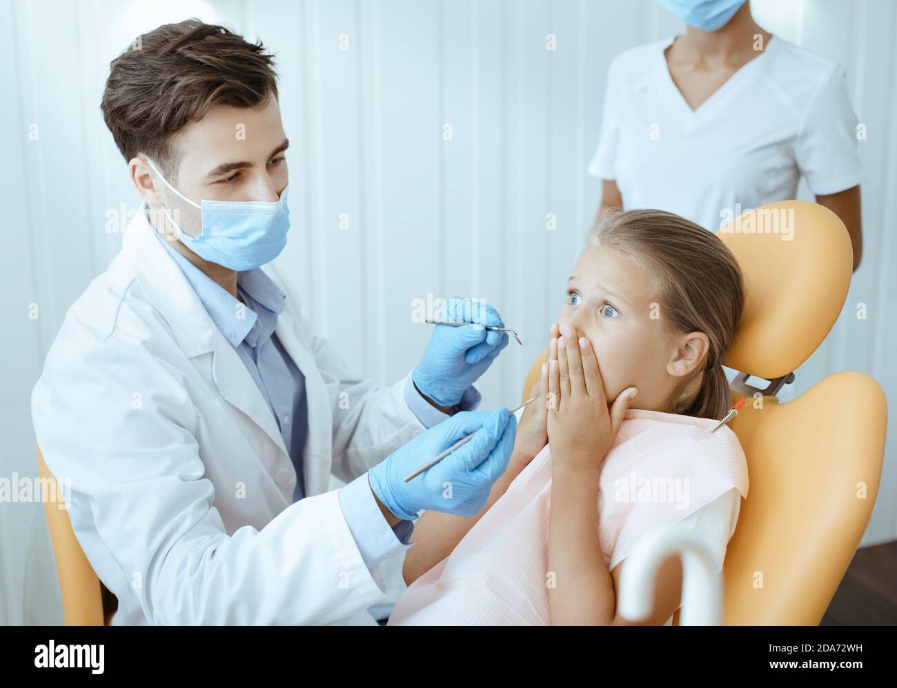 Dentiste pour enfants Banque de photographies et d’images à haute résolution Alamy