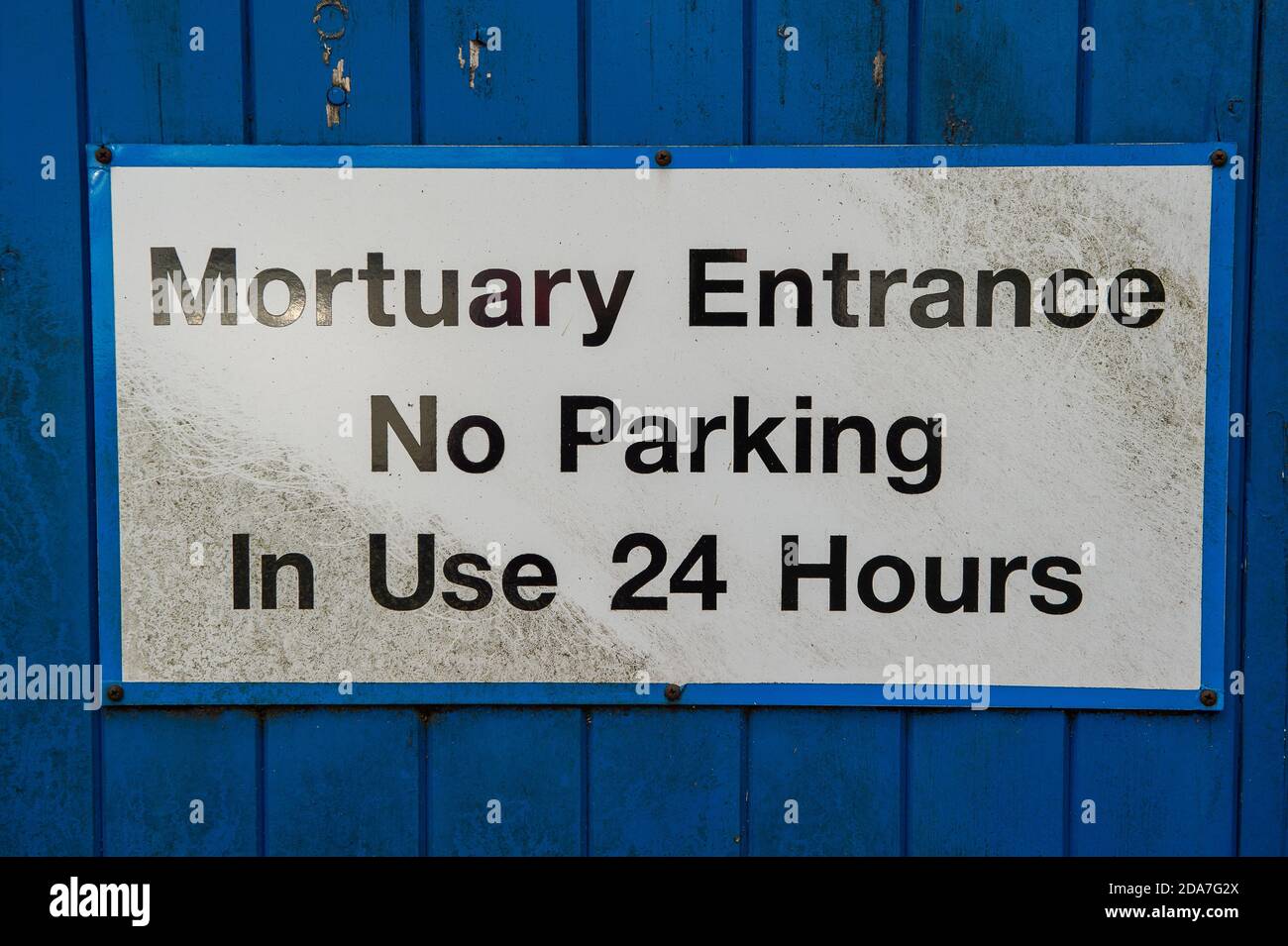 Ascot, Berkshire, Royaume-Uni. 10 novembre 2020. Un panneau sur la morgue à l'hôpital Heatherwood. Le nombre de décès de Covid-19 dans le Berkshire continue malheureusement d'augmenter après la deuxième pointe. Crédit : Maureen McLean/Alay Live News Banque D'Images
