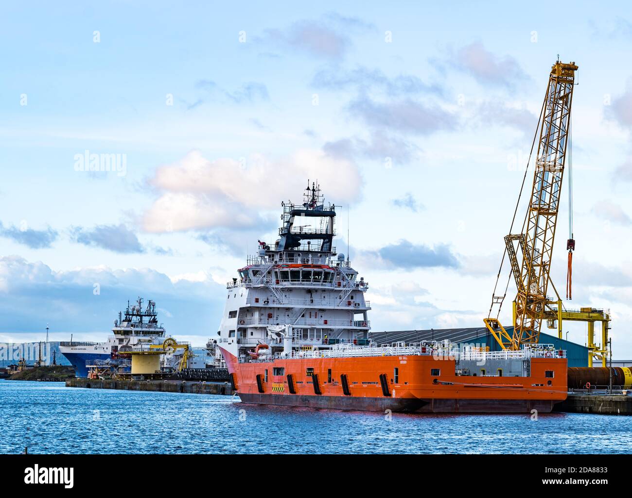 Navire d'approvisionnement offshore norvégien amarré à Leith Docks, Édimbourg, Écosse, Royaume-Uni Banque D'Images