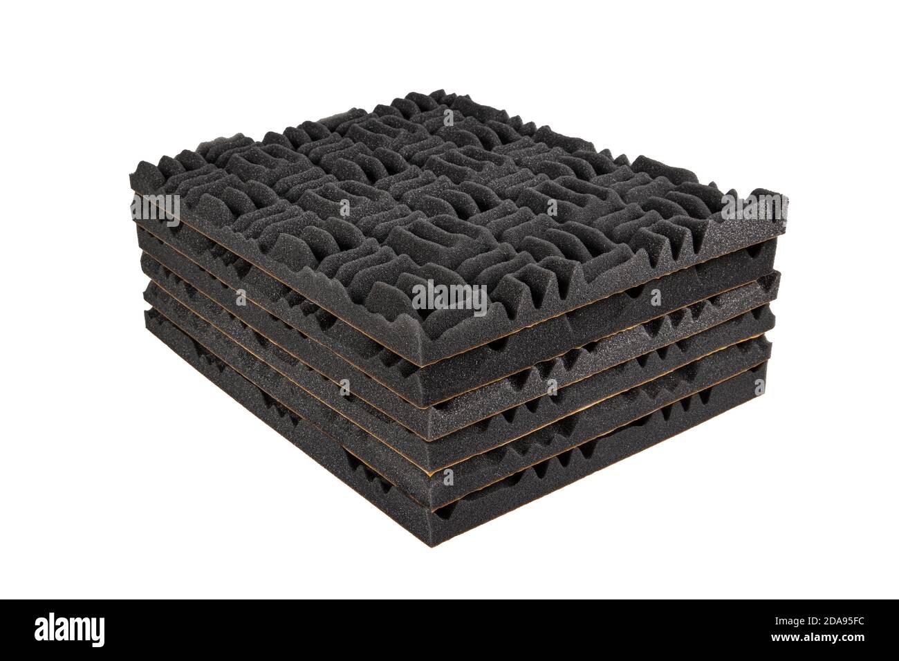 Mousse acoustique ou carreaux pour l'insonorisation. Salle de musique. Chambre insonorisée. Mousse acoustique à profil labyrinthe. Banque D'Images