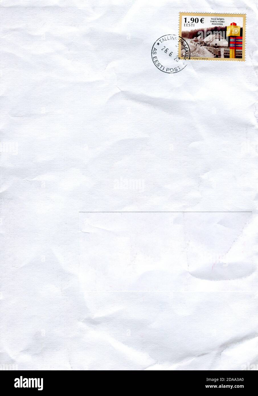 GOMEL, BÉLARUS - 11 NOVEMBRE 2020 : ancienne enveloppe envoyée de l'Estonie à Gomel, Bélarus, 26 juin 2020. Banque D'Images