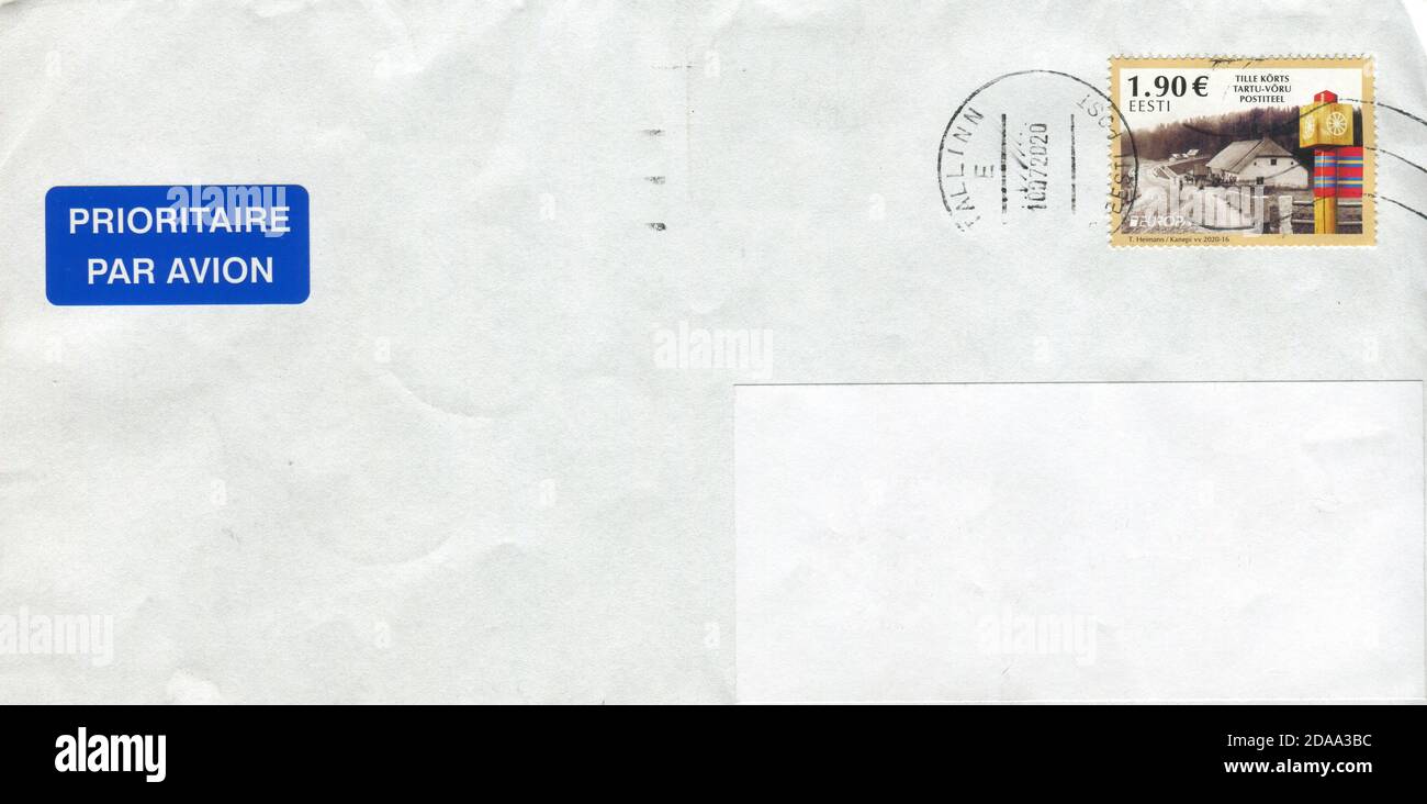 GOMEL, BÉLARUS - 11 NOVEMBRE 2020 : ancienne enveloppe envoyée de l'Estonie à Gomel, Bélarus, 10 juillet 2020. Banque D'Images