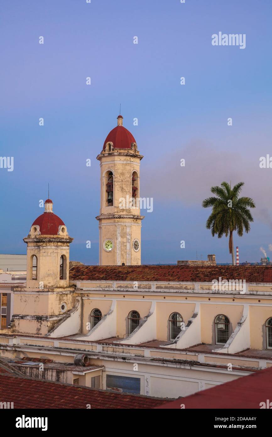 Cuba, Cienfuegos, vue de la Catedral de la Purisima Concepcion appelé aussi Cathédrale de Cienfuegos Banque D'Images