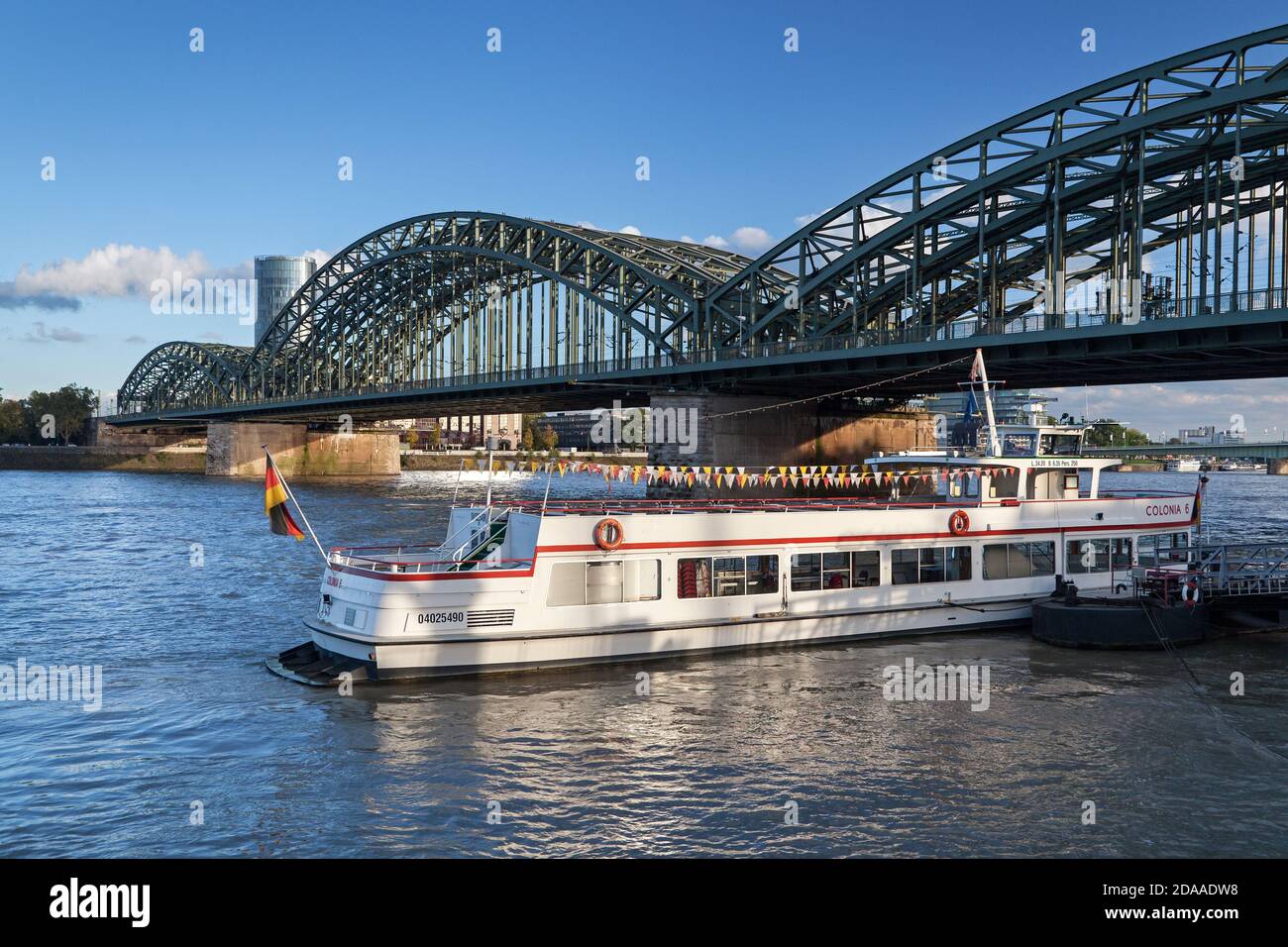Géographie / Voyage, Allemagne, Rhénanie-du-Nord-Westphalie, Cologne, bateau d'excursion sur le Rhin en Fro, Additional-Rights-Clearance-Info-not-available Banque D'Images