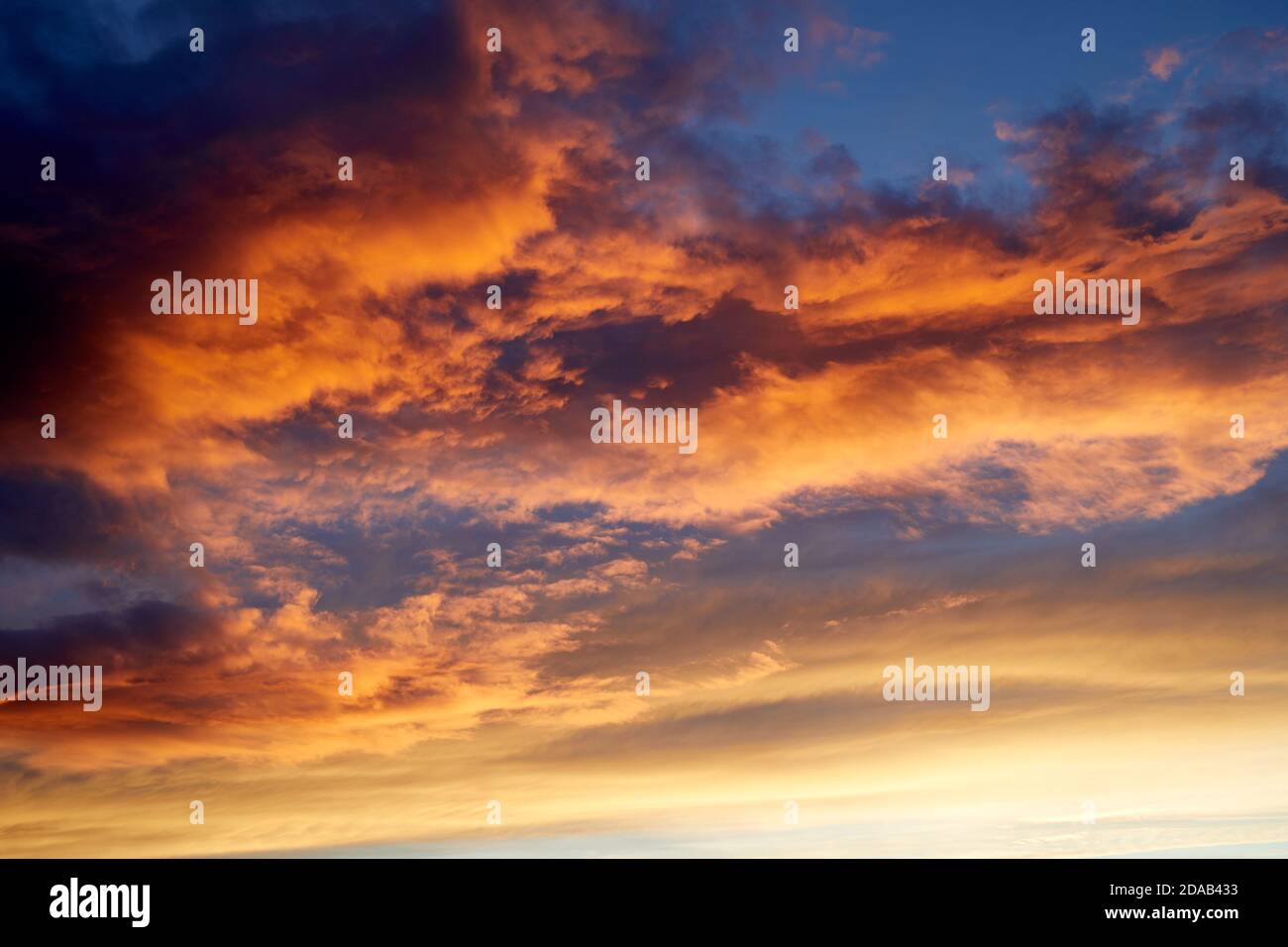 Beau coucher de soleil d'hiver Banque D'Images