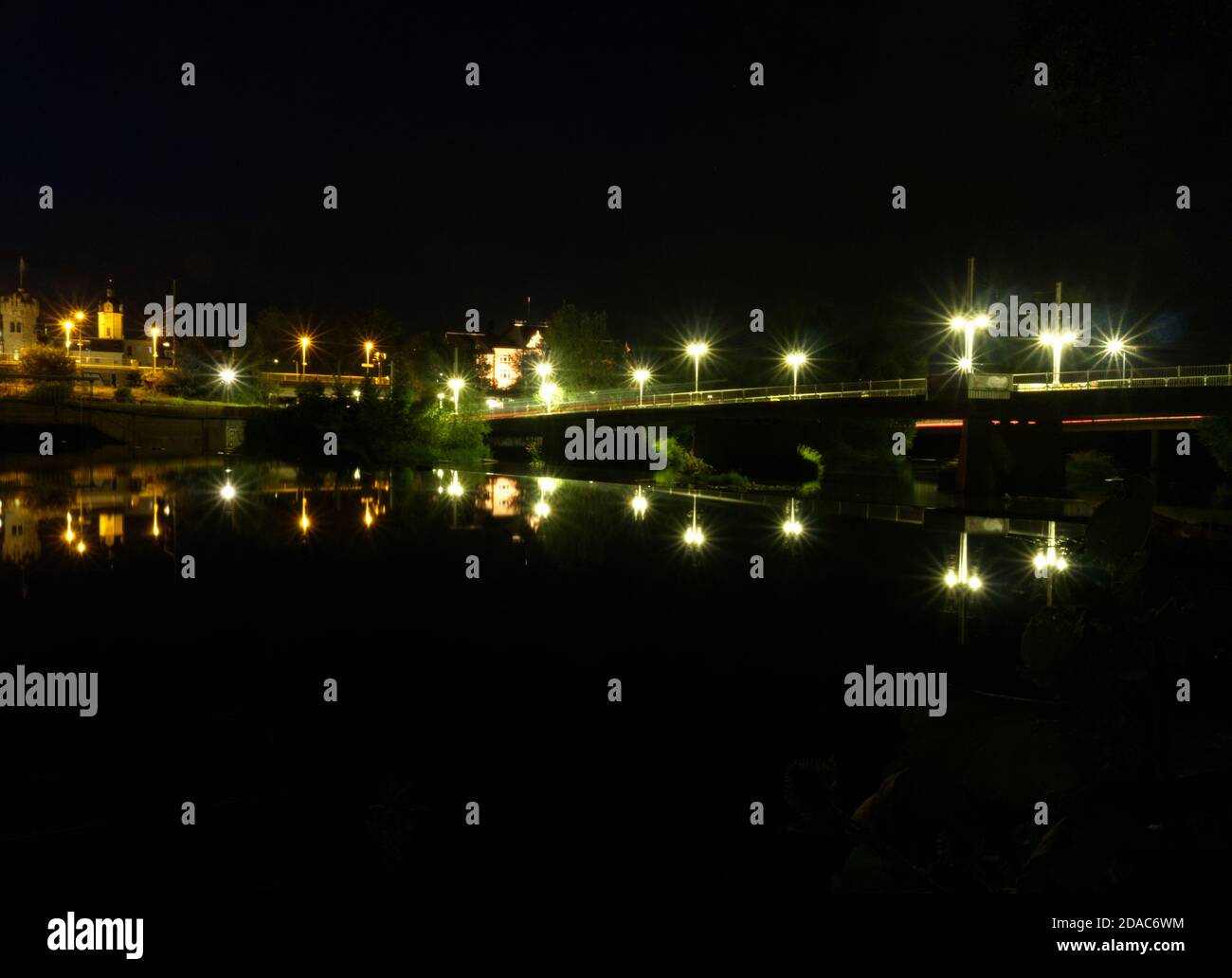 lumières d'horizon de la ville de jena de nuit en plein ciel Banque D'Images